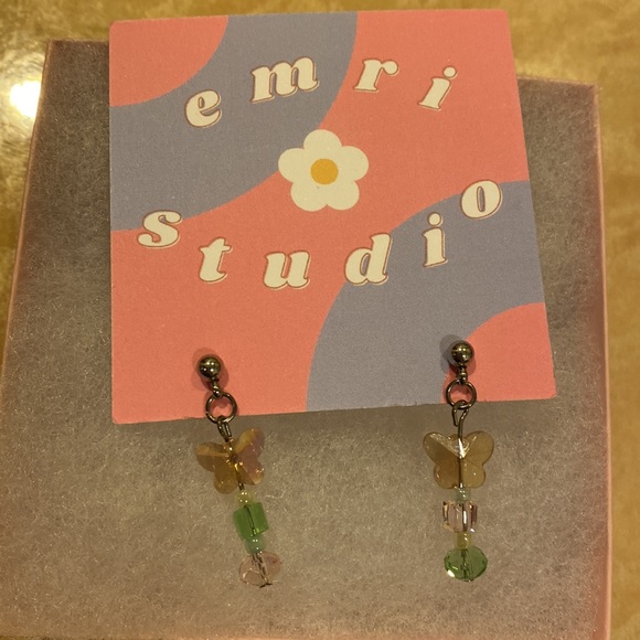 NEW Emri Studio Earrings - Picture 1 of 3